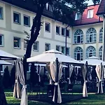 Hotel Holiday Park 3*