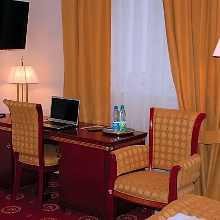 Hotel Holiday Park Hotel