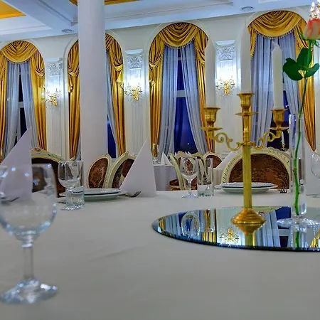 Hotel Holiday Park 3* ורשה