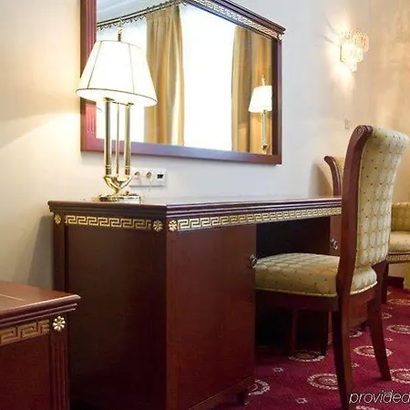 Hotel Hotel Holiday Park Warschau