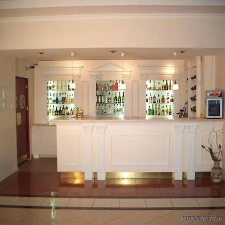 Hotel Holiday Park 3*