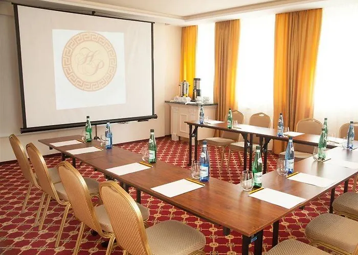 Hotel Hotel Holiday Park Warschau