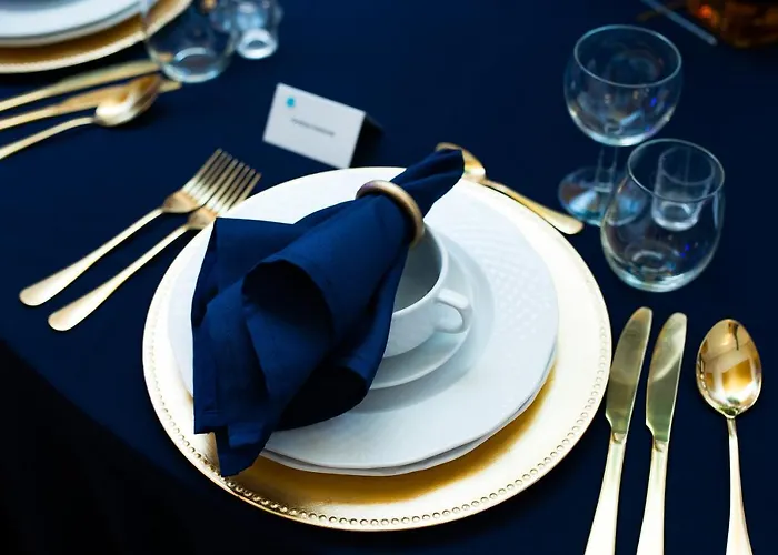 Hotel Holiday Park Hotel 3*