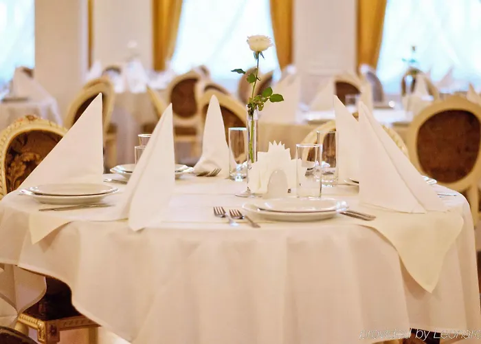 Hotel Holiday Park 3*