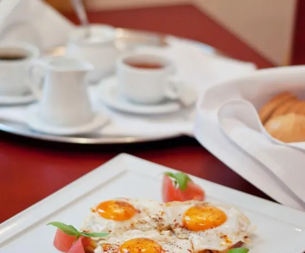 Hotel Hotel Holiday Park Warschau